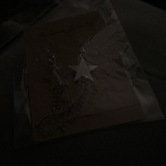 Barbie Movie Earrings. Piercing. OS. U.S. shipping only! 💕💖 - Picture 4 of 5